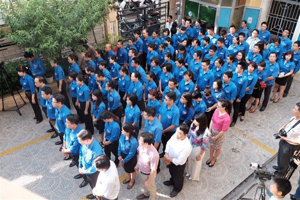 Các cơ quan Hà Nội hát Quốc ca trong lễ chào cờ đầu tuần ảnh 4