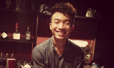 Để trở thành một bartender, Nam đã phải mày mò tự học và kiên nhẫn tập luyện.. Để trở thành một bartender, Nam đã phải mày mò tự học và kiên nhẫn tập luyện.