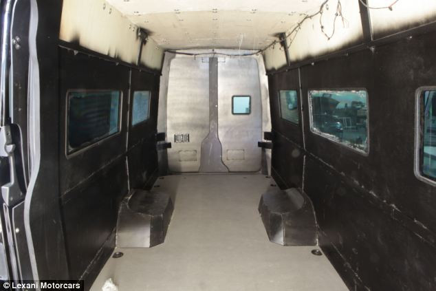 Khung xe nguyên bản của chiếc Mercedes-Benz Sprinter B6