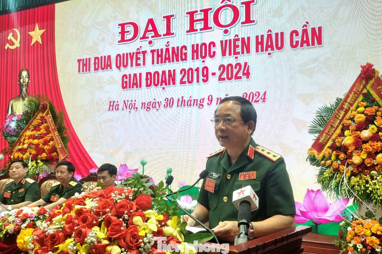 Thượng tướng Trịnh Văn Quyết phát biểu chỉ đạo đại hội.