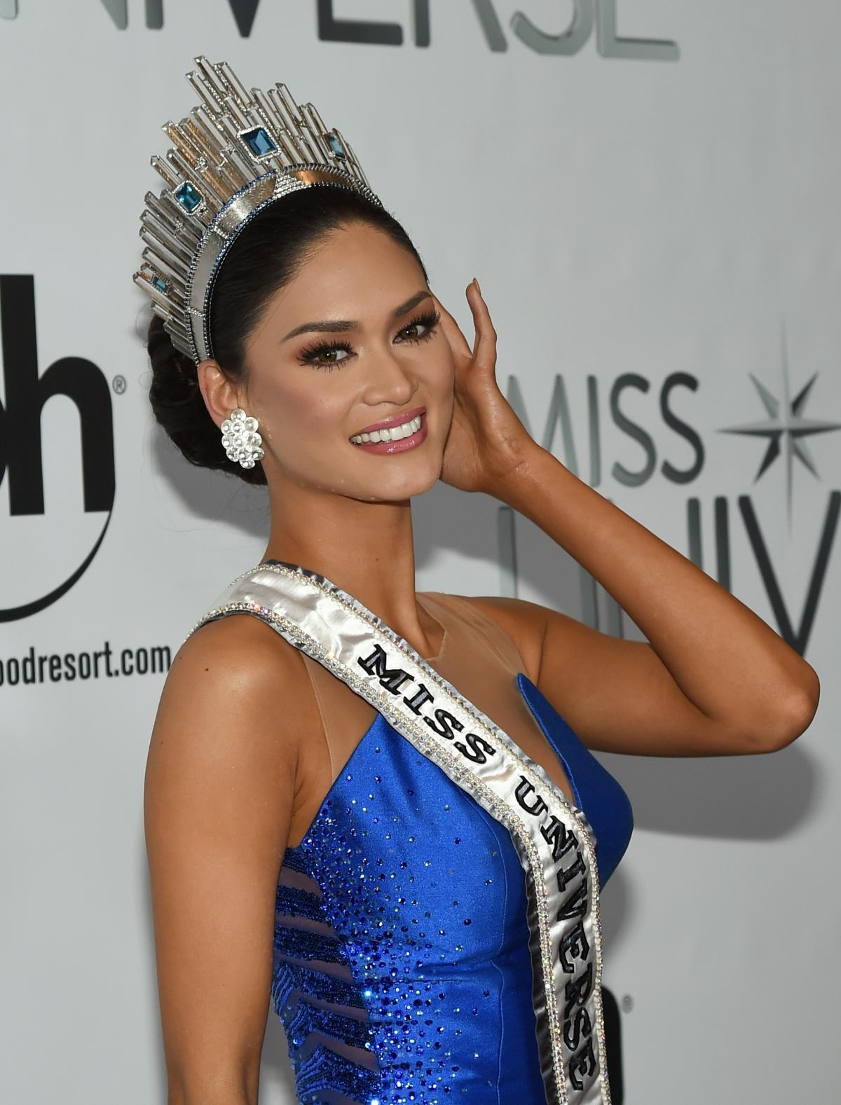 Hoa hậu Hoàn vũ 2015 người Philippines Pia Wurtzbach. Hoa hậu Hoàn vũ 2015 người Philippines Pia Wurtzbach.