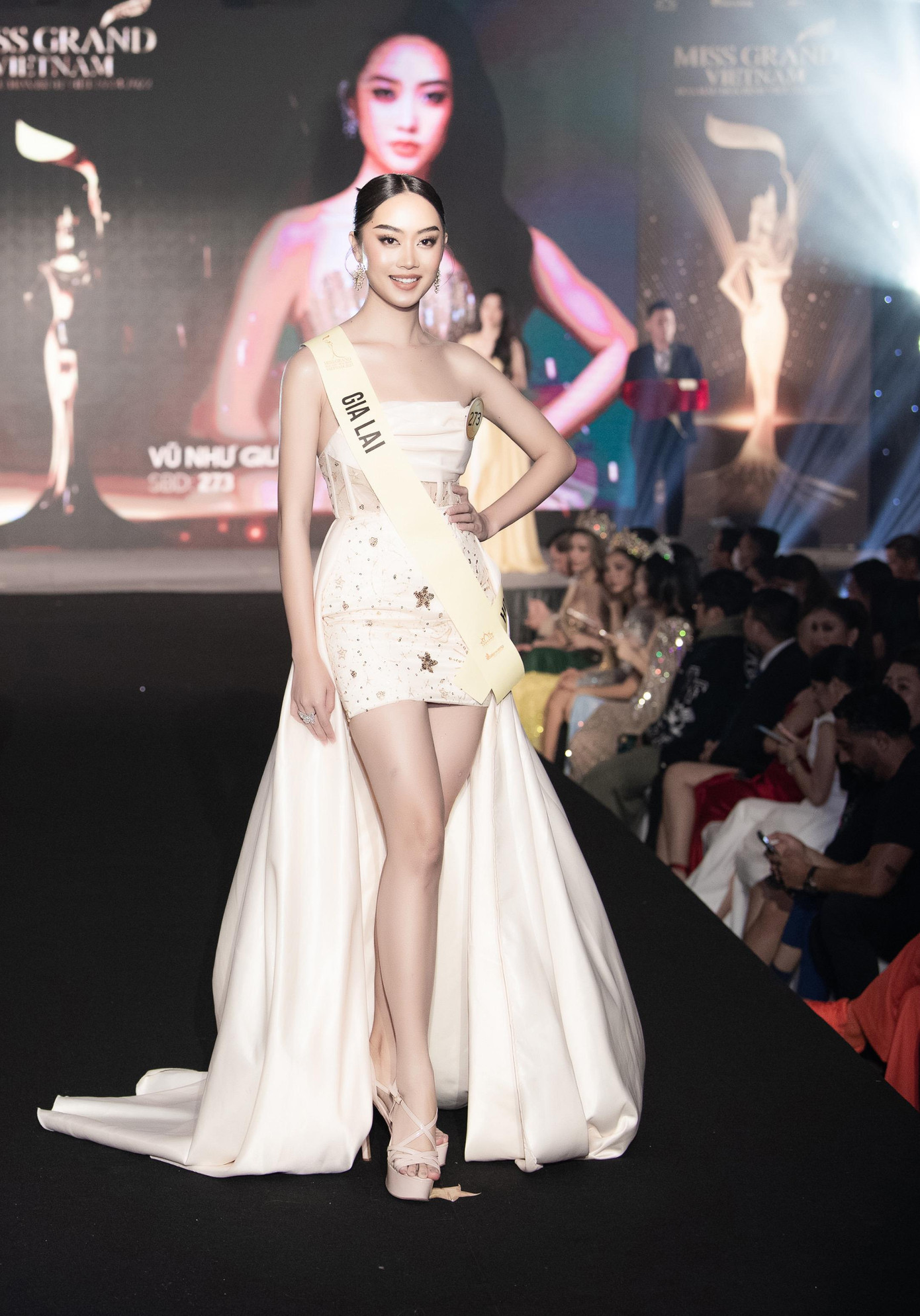 Miss Grand Vietnam 2022 dự kiến sẽ diễn ra trong khoảng gần 1 tháng. Đêm chung kết sẽ vào ngày 1/10 tại TP. HCM. Miss Grand Vietnam 2022 dự kiến sẽ diễn ra trong khoảng gần 1 tháng. Đêm chung kết sẽ vào ngày 1/10 tại TP. HCM.