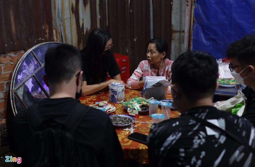 Với Minh Tú, Kim Sang luôn là người suy nghĩ mọi thứ theo hướng lạc quan, tích cực. Ảnh: Quỳnh Danh. Với Minh Tú, Kim Sang luôn là người suy nghĩ mọi thứ theo hướng lạc quan, tích cực. Ảnh: Quỳnh Danh.