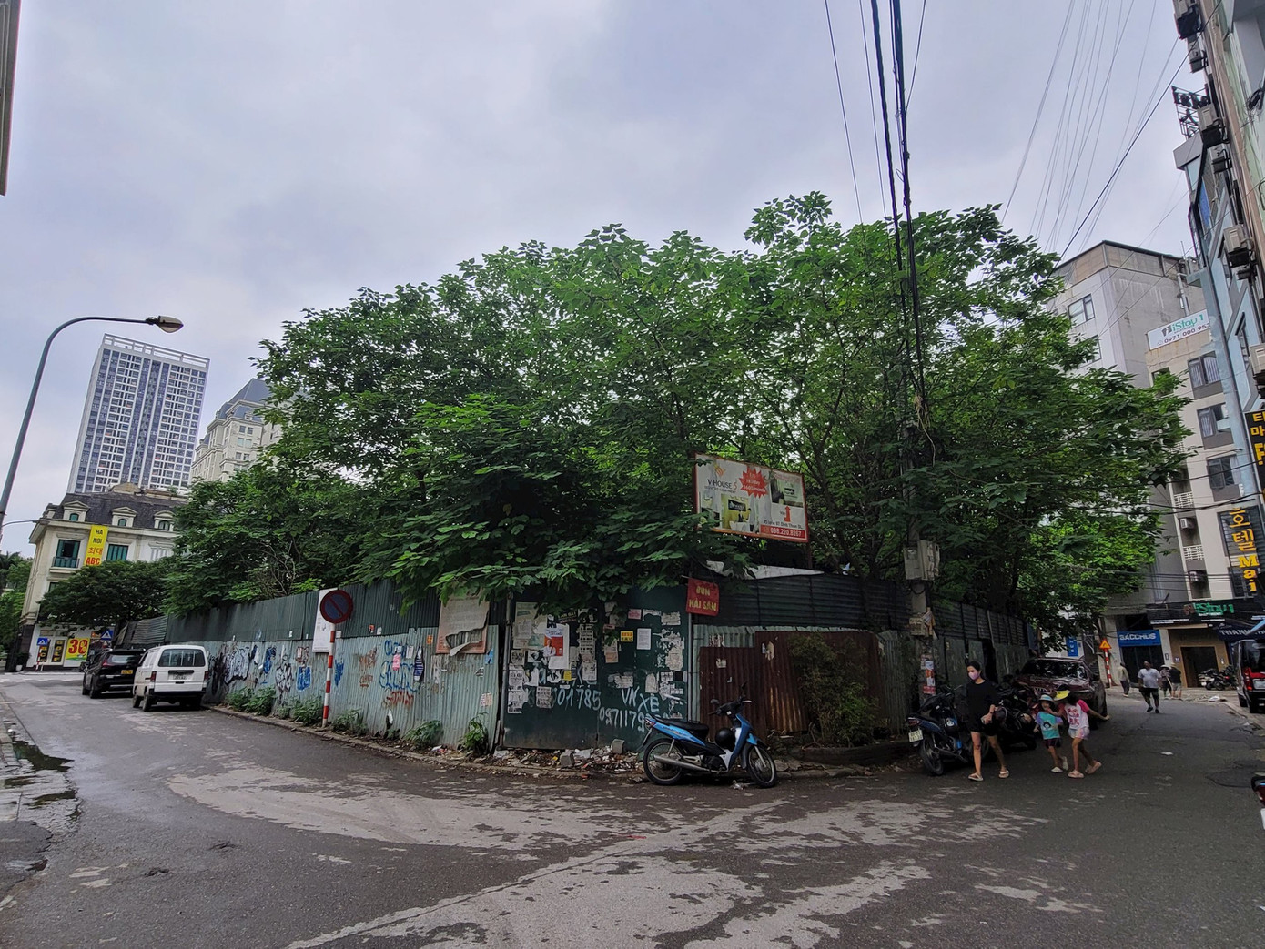 Dự án có diện tích 2.647m2, trên phố Trần Văn Lai. Theo quy hoạch tỷ lệ 1/500 được UBND TP phê duyệt năm 2004 có chức năng là đất công cộng nằm trong ranh giới dự án đầu tư xây dựng và kinh doanh hạ tầng Khu đô thị Mỹ Đình - Mễ Trì được UBND TP giao cho Tổng Công ty Xây dựng Sông Đà làm chủ đầu tư.