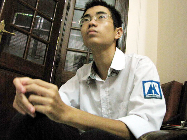 Nguyễn Trung Hiếu: "Không ngờ bài văn của em lại được quan tâm đến vậy". Ảnh: Tuấn Nguyễn. Nguyễn Trung Hiếu: