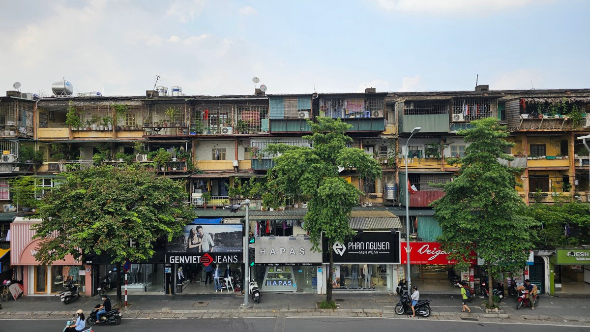 Dự thảo Nghị định về cải tạo, xây dựng lại nhà chung cư thì chung cư cũ xây dựng từ năm 1994 đến nay phải đóng góp kinh phí để xây dựng lại nhà chung cư mới. Dự thảo Nghị định về cải tạo, xây dựng lại nhà chung cư thì chung cư cũ xây dựng từ năm 1994 đến nay phải đóng góp kinh phí để xây dựng lại nhà chung cư mới.