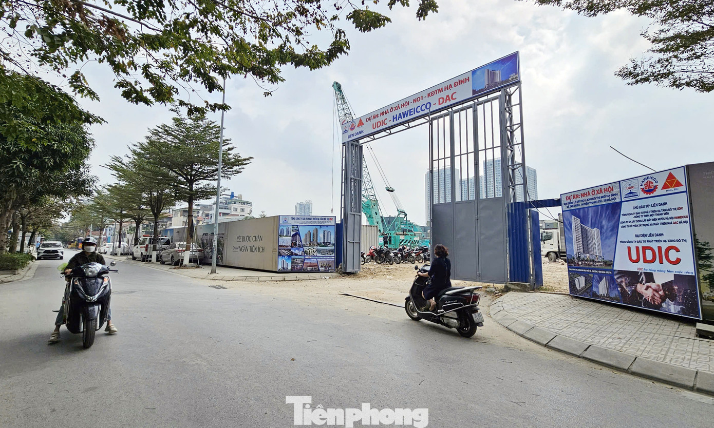 Dự án nhà ở xã hội tại ô đất NO1 khu đô thị mới Hạ Đình, xã Tân Triều, huyện Thanh Trì (TP Hà Nội) do liên danh Công ty Đầu tư phát triển hạ tầng đô thị (UDIC), Công ty CP Xây dựng lắp máy điện nước Hà Nội Haweicco; Công ty CP Kinh doanh và phát triển nhà DAC Hà Nội làm chủ đầu tư.