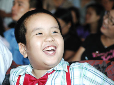 Nhật Nam vẫn là một cậu bé rất hồn nhiên, dí dỏm . Nhật Nam vẫn là một cậu bé rất hồn nhiên, dí dỏm