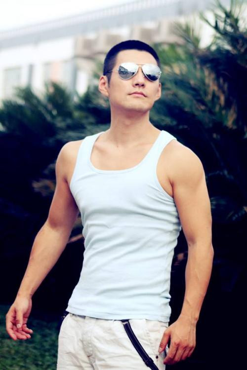 “Triển Chiêu điển trai nhất màn ảnh” nhễ nhại mồ hôi tập cơ bụng 6 múi ảnh 3