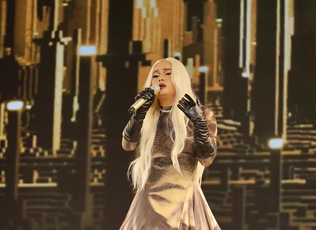 Phong cách của Lê Khoa được Mỹ Tâm đánh giá không đủ độ đại chúng và phải dừng chân tại Top 10 Vietnam Idol. Ảnh: BTC Phong cách của Lê Khoa được Mỹ Tâm đánh giá không đủ độ đại chúng và phải dừng chân tại Top 10 Vietnam Idol. Ảnh: BTC