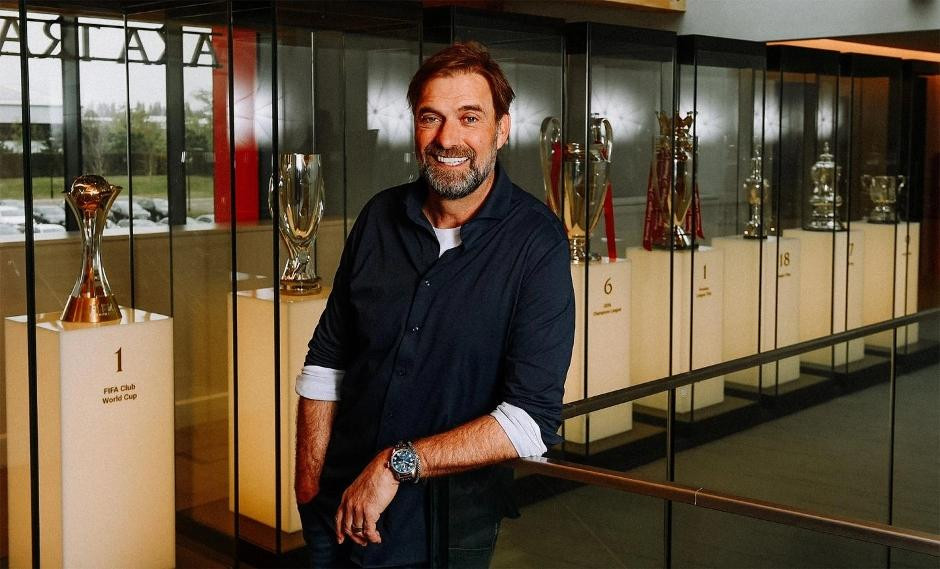 Jurgen Klopp rạng rỡ trong ngày ký hợp đồng mới với Liverpool