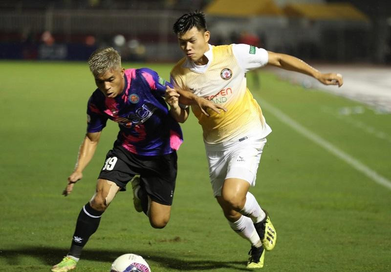 CLB Sài Gòn khiến Bình Định gặp nhiều khó khăn. Ảnh: Tuấn Hữu CLB Sài Gòn khiến Bình Định gặp nhiều khó khăn. Ảnh: Tuấn Hữu