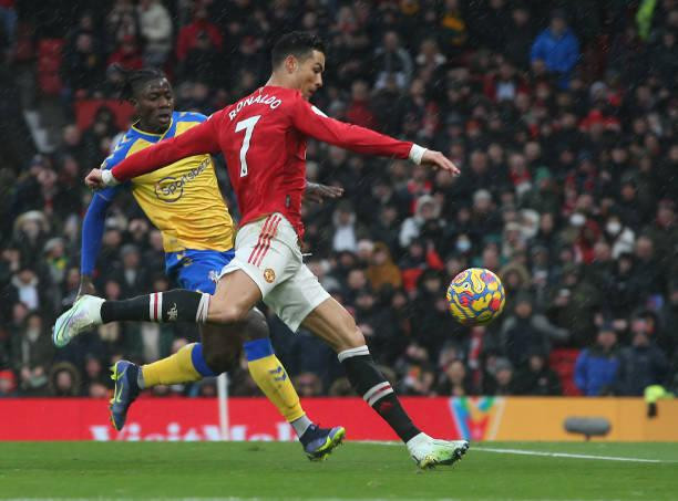 Bỏ lỡ nhiều cơ hội, MU bị Southampton chia điểm trân sân nhà ảnh 14 Bỏ lỡ nhiều cơ hội, MU bị Southampton chia điểm trân sân nhà ảnh 14