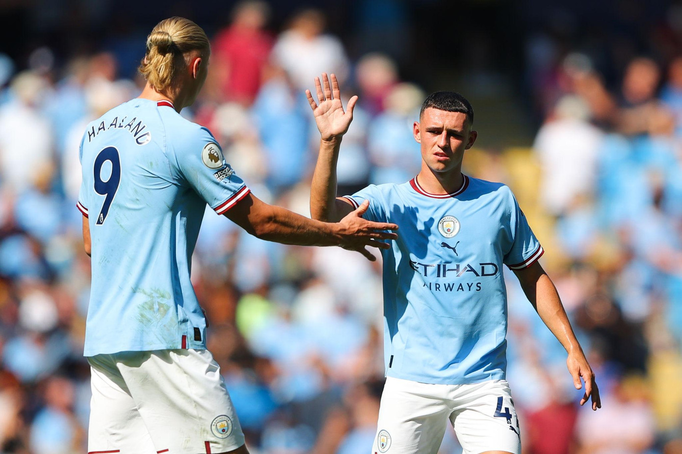 Man City thể hiện sức mạnh không thể ngăn cản Man City thể hiện sức mạnh không thể ngăn cản