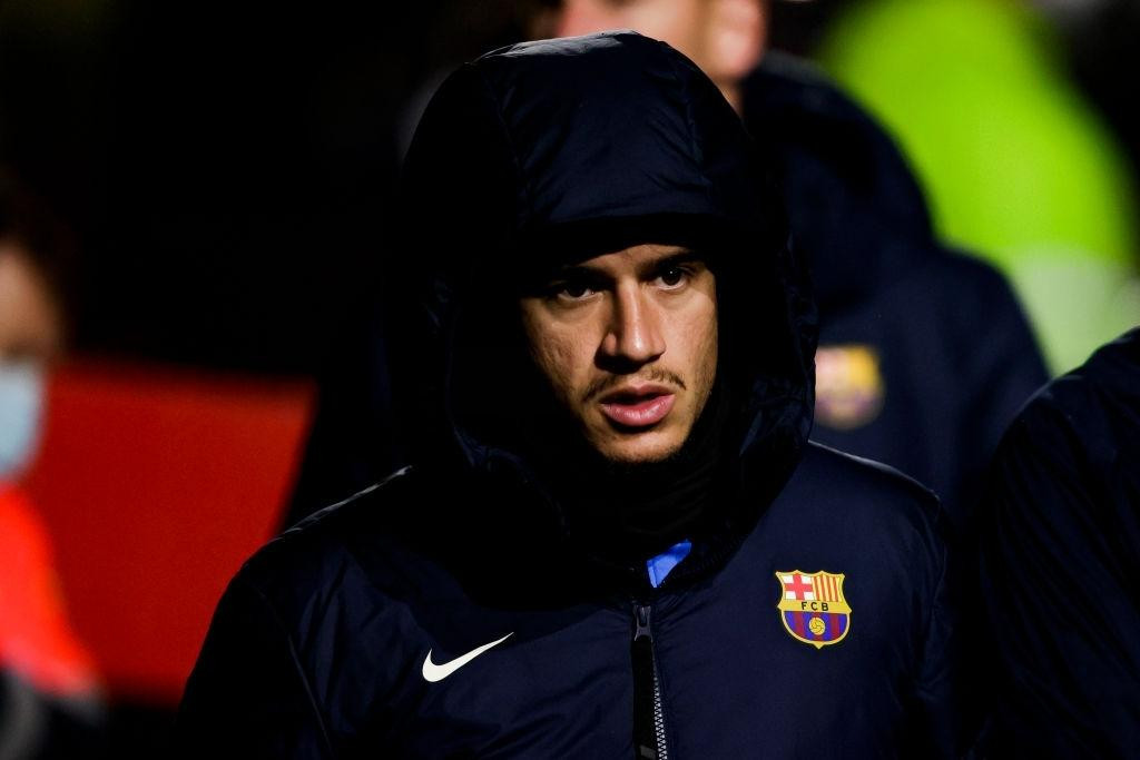 Coutinho đã chán ngấy cảnh phải dự bị tại Barcelona. Coutinho đã chán ngấy cảnh phải dự bị tại Barcelona.