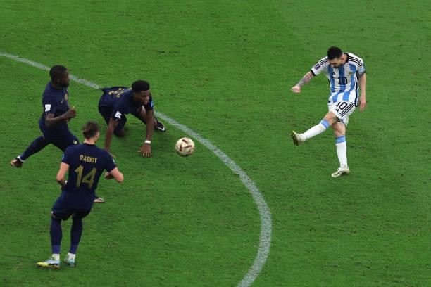 World Cup 2022: Messi lên đỉnh thế giới sau trận chung kết có 6 bàn thắng và loạt luân lưu định mệnh ảnh 33