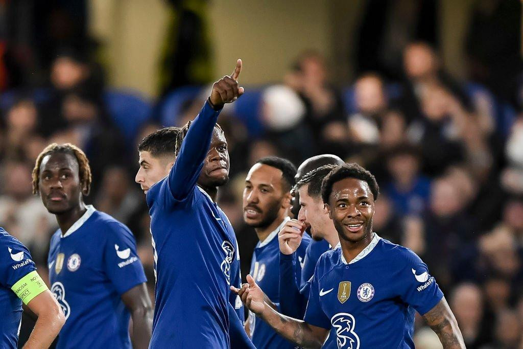 Zakaria và Sterling giúp Chelsea thắng ngược Zakaria và Sterling giúp Chelsea thắng ngược