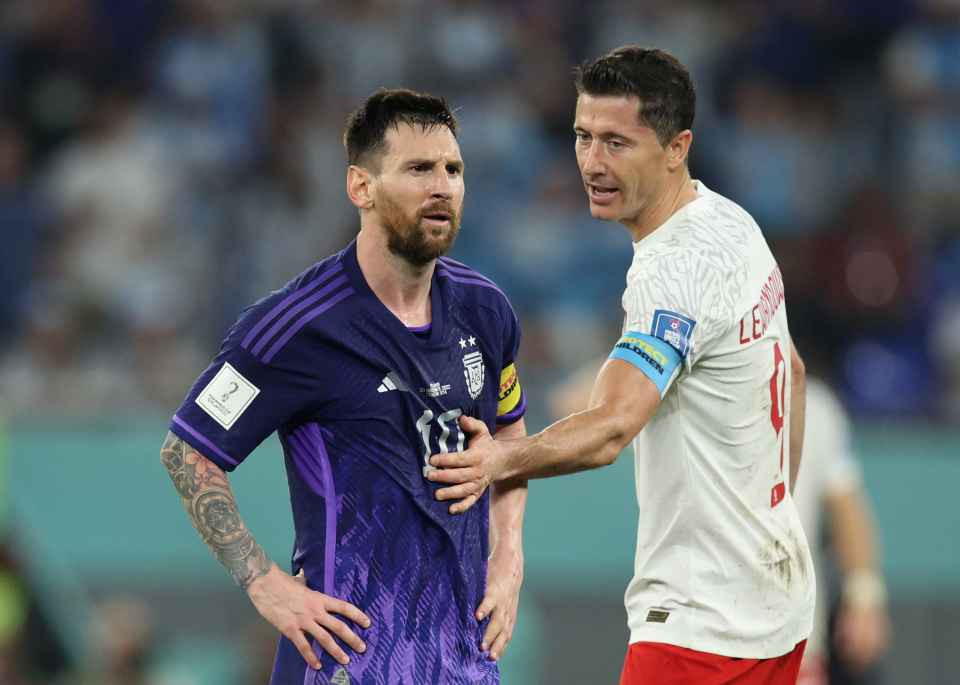 Lewandowski muốn sát cánh cùng Messi