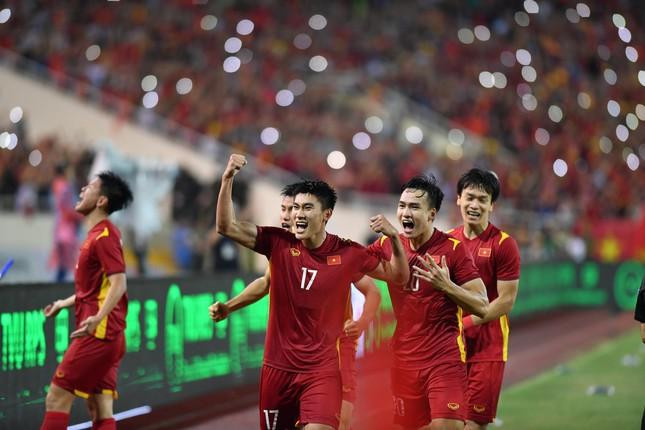 U23 Việt Nam đánh bại U23 Thái Lan ở chung kết SEA Games 31 vừa qua U23 Việt Nam đánh bại U23 Thái Lan ở chung kết SEA Games 31 vừa qua