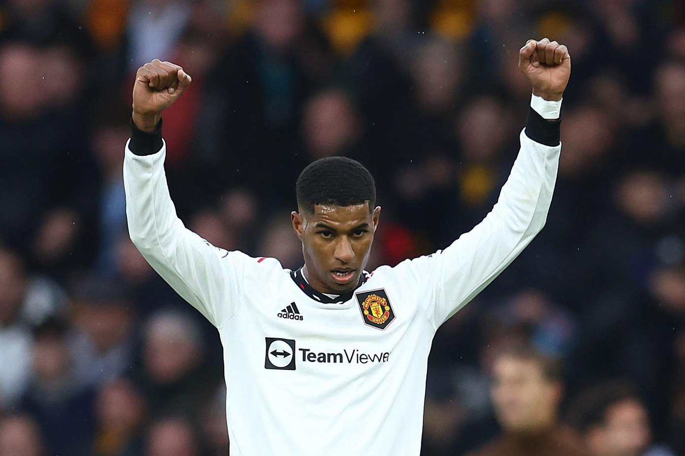 Rashford không ngừng ghi bàn