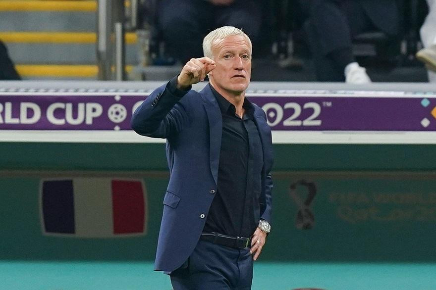 Deschamps không buồn nói về Benzema Deschamps không buồn nói về Benzema