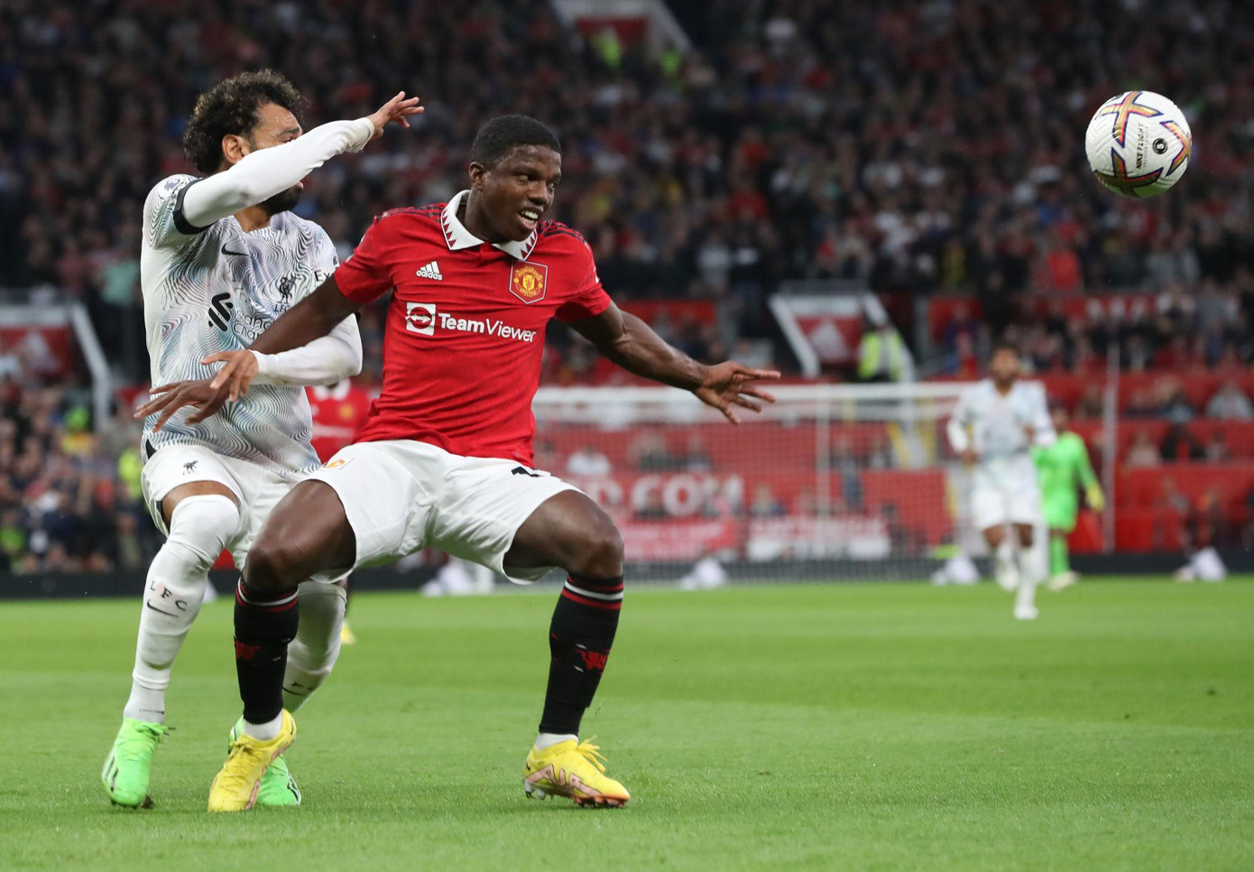 Hàng công Liverpool bất lực trước MU Hàng công Liverpool bất lực trước MU