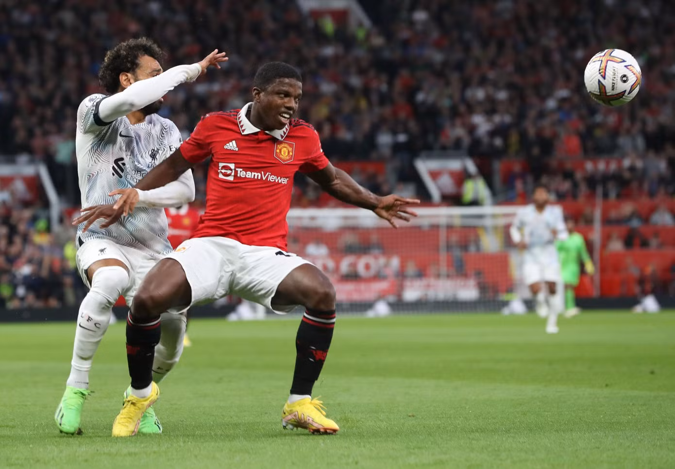 Hàng công Liverpool bất lực trước MU Hàng công Liverpool bất lực trước MU