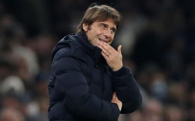 HLV Antonio Conte lại gây hấn với ban lãnh đạo Tottenham HLV Antonio Conte lại gây hấn với ban lãnh đạo Tottenham