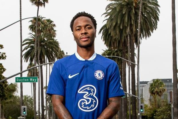 Chelsea tiếp tục vung tiền sau khi giành Sterling