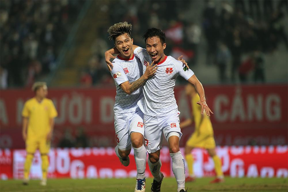 Các cầu thủ Hải Phòng lấy lại niềm vui Các cầu thủ Hải Phòng lấy lại niềm vui