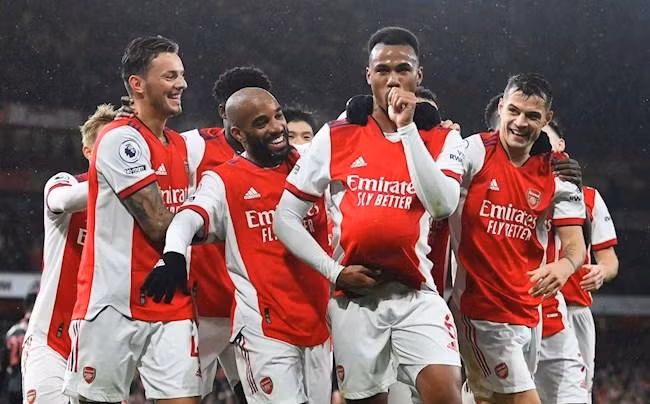 Phần còn lại của Ngoại hạng Anh hy vọng Arsenal cản bước Man City