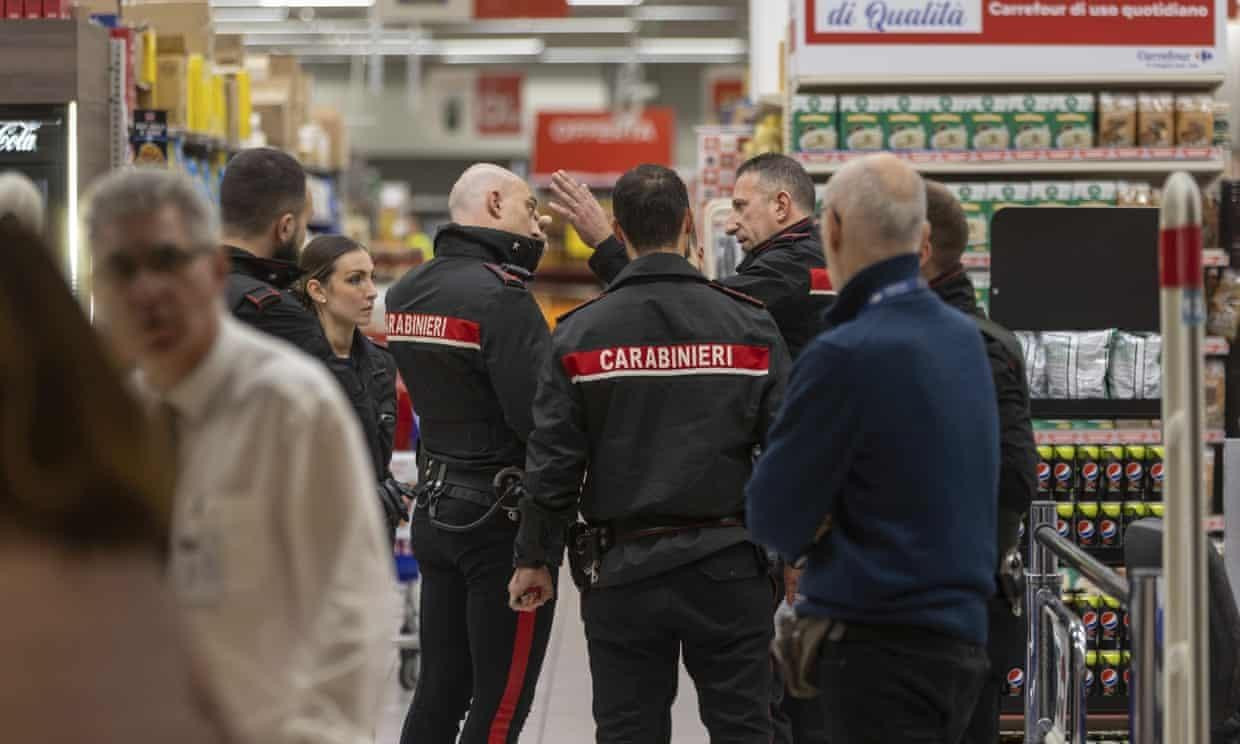 Milan trải qua một đêm kinh hoàng Milan trải qua một đêm kinh hoàng