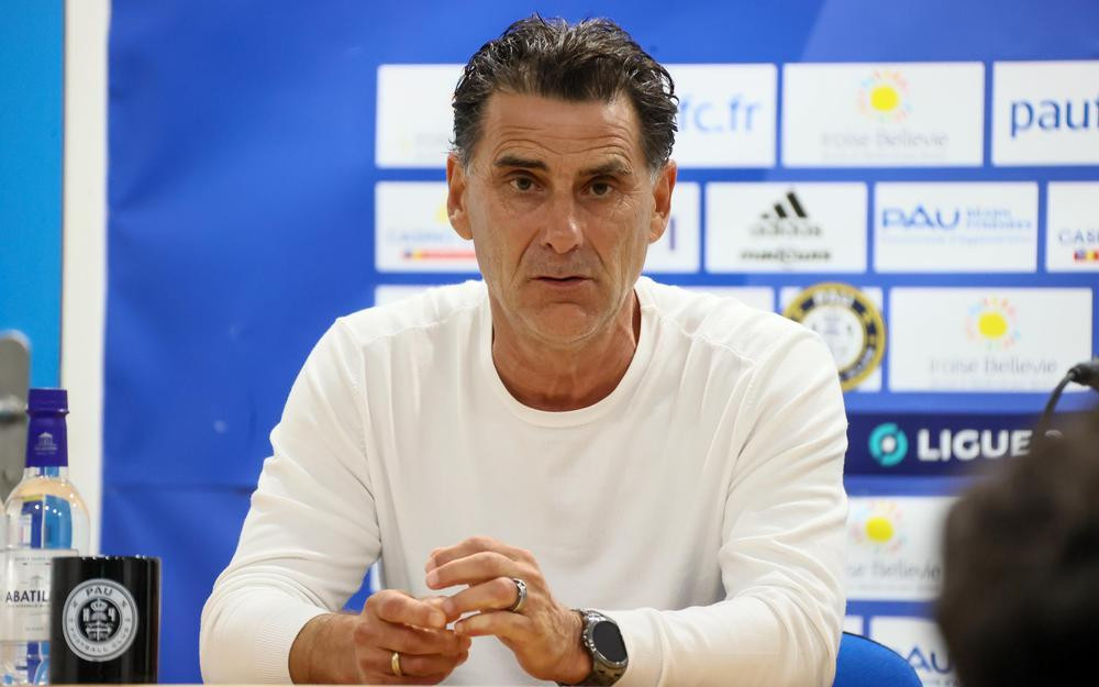 HLV Tholot chưa nghĩ đến việc của Quang Hải HLV Tholot chưa nghĩ đến việc của Quang Hải