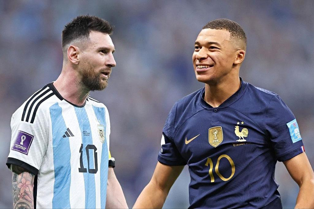 Mbappe luôn tỏa sáng khi đối đầu với Messi