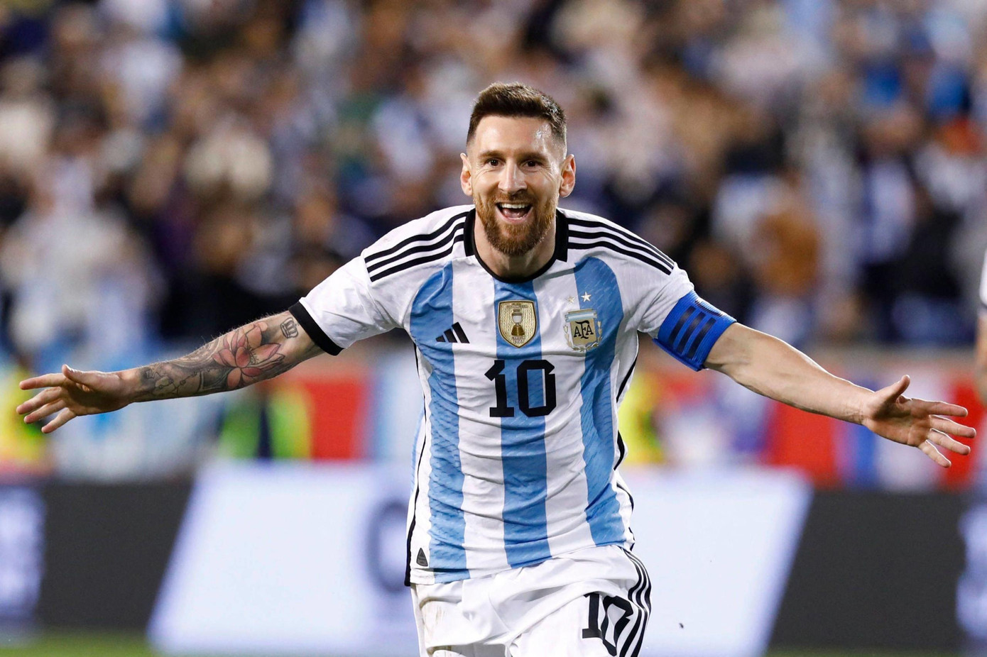 Messi chỉ còn thiếu cúp vàng World Cup