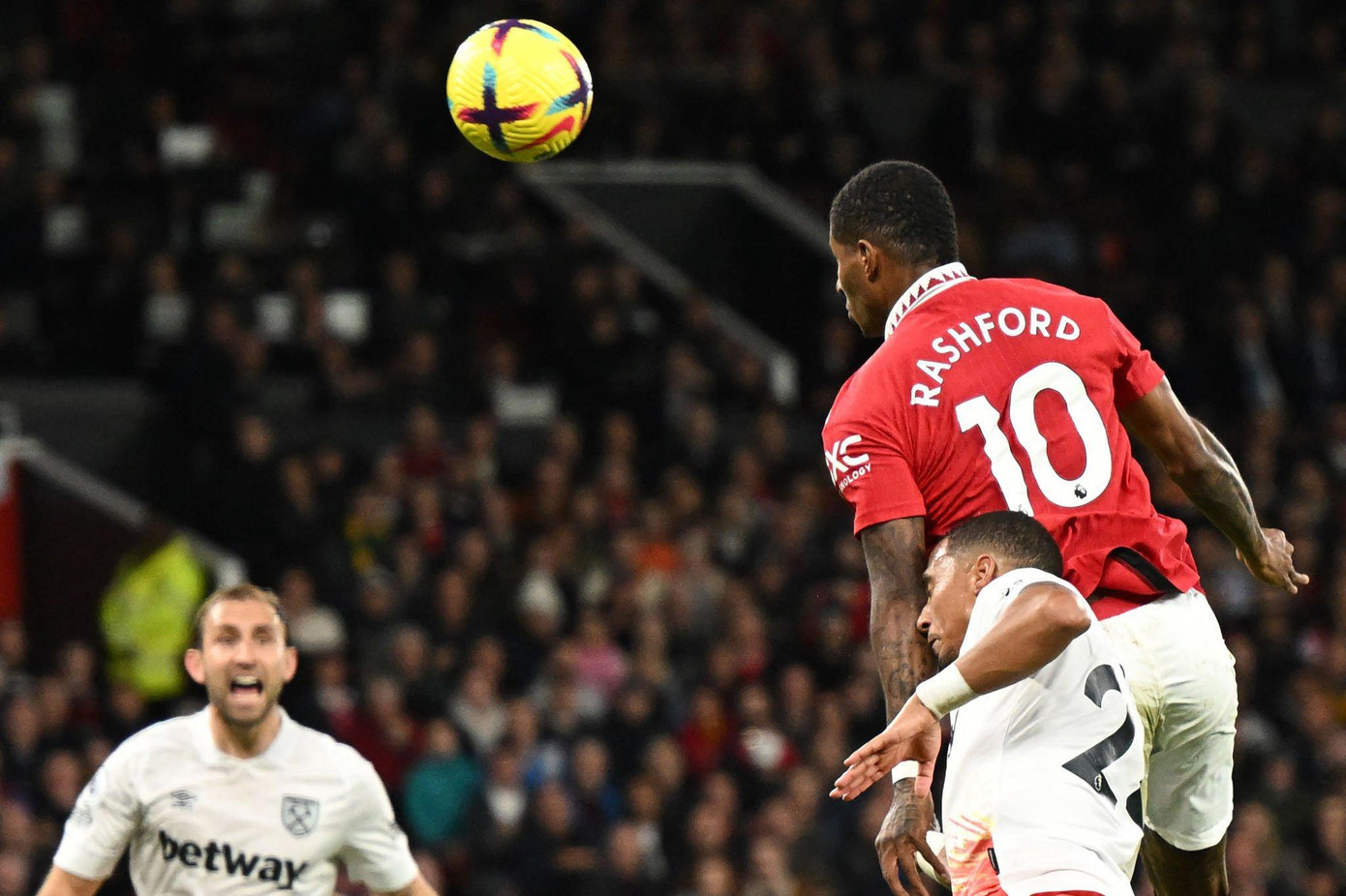 Cận cảnh bàn thắng đẹp của Rashford Cận cảnh bàn thắng đẹp của Rashford
