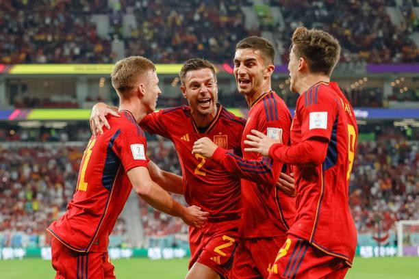 Huỷ diệt Costa Rica 7-0, Tây Ban Nha gửi lời đe doạ tới toàn thế giới ảnh 16