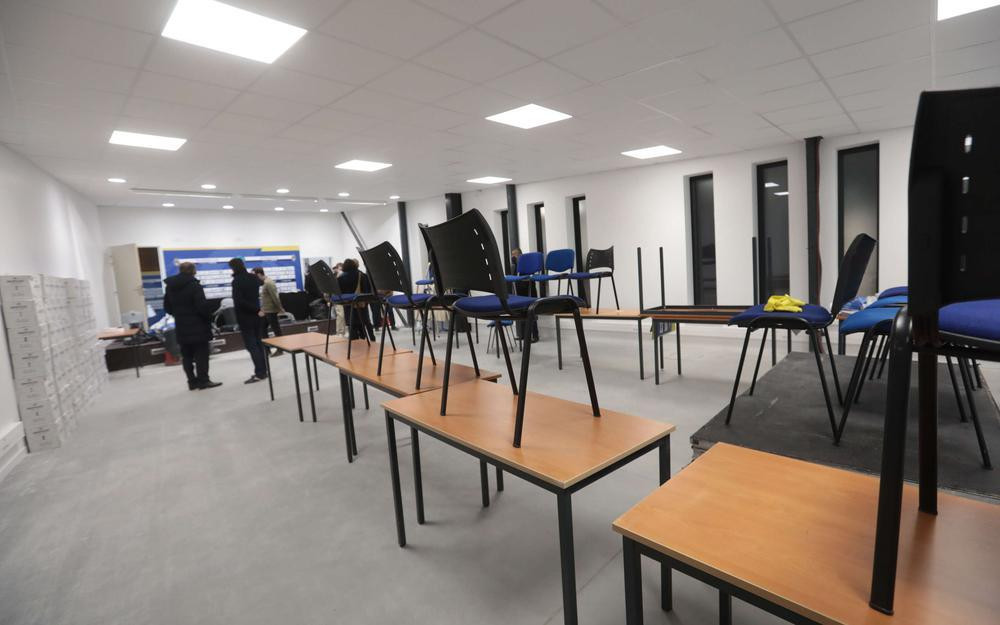 Phòng họp báo của Nouste Camp.