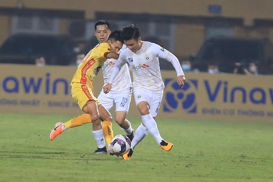 Quang Hải đủ lớn để tìm ra biển lớn. Quang Hải đủ lớn để tìm ra biển lớn.