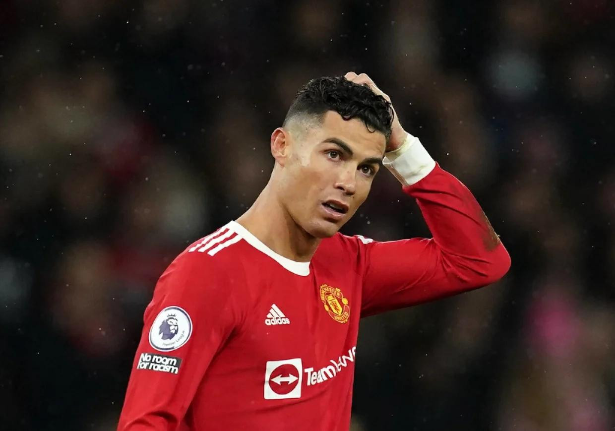 Ronaldo nhiều khả năng phải ở lại MU vì không có lựa chọn nào khác
