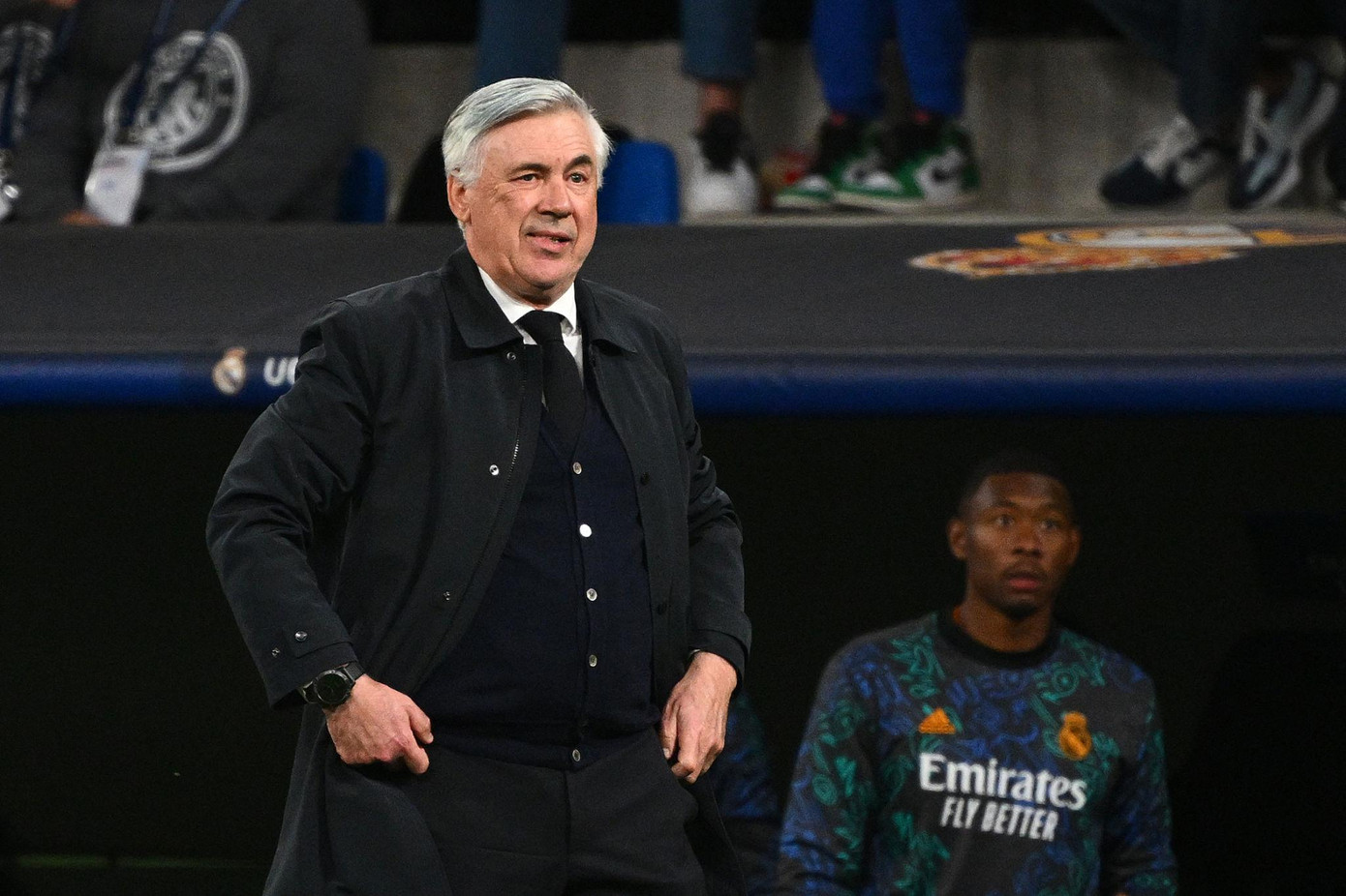 HLV Ancelotti giúp Real Madrid ngược dòng khó tin trước Man City