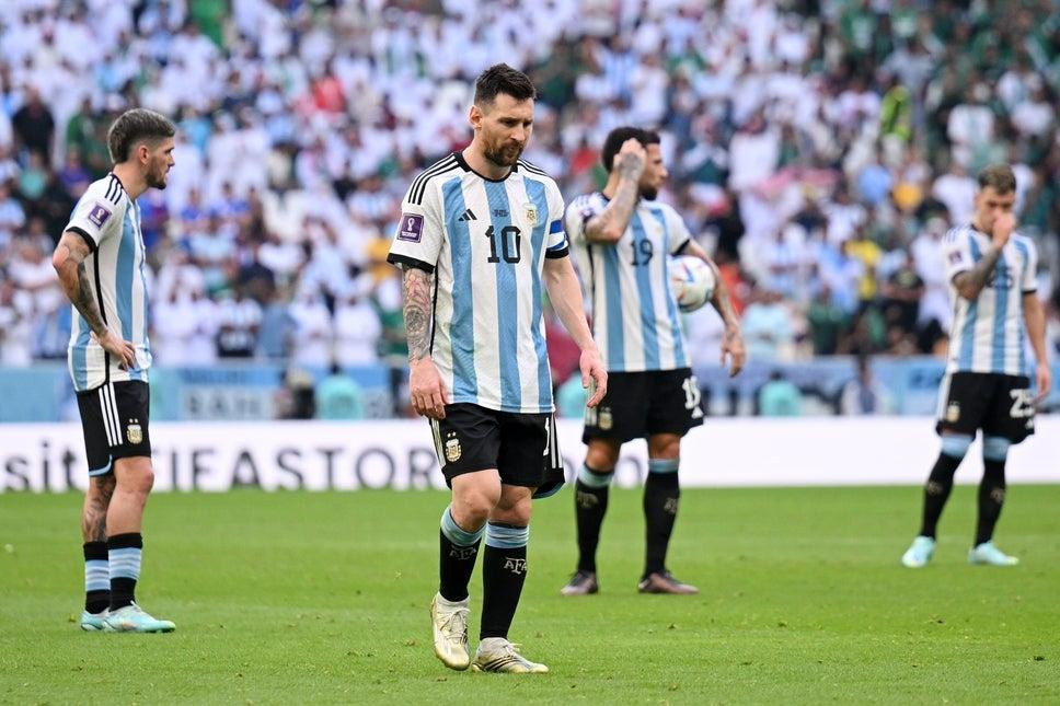 Messi và đồng đội không được phép mắc thêm sai lầm