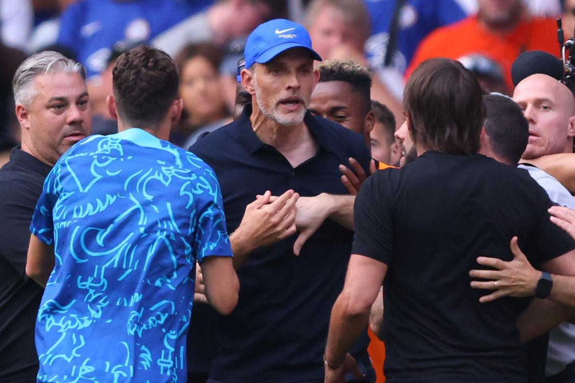 Tuchel và Conte gây gổ nhiều lần trong và sau trận đấu
