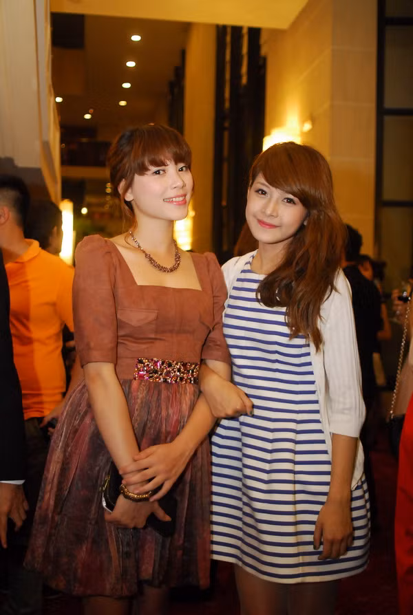 Linh Rin (trái) xuất hiện với hình ảnh mới