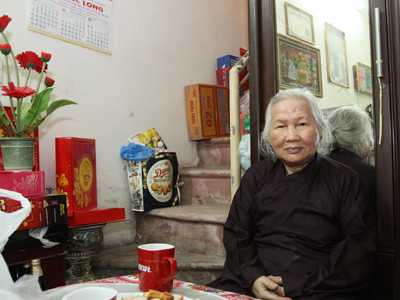 Bà Nguyễn Thị Bích Lộc . Bà Nguyễn Thị Bích Lộc