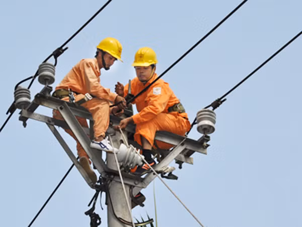 EVN cho biết từ 2011 đến 2015 cần hơn 525.000 tỷ đồng để đầu tư nhưng mới có thể thu xếp vốn được 247.000 tỷ đồng