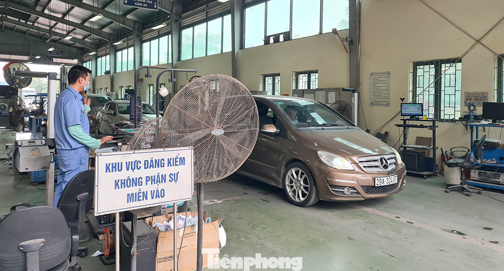 Tăng giải pháp ngăn can thiệp phần mềm, thiết bị để gian lận kết quả kiểm định ô tô, kèm với giảm điều kiện về trang thiết bị phải có của trung tâm đăng kiểm (Ảnh minh họa: H. Việt).