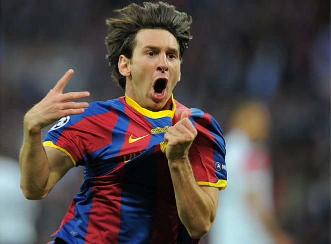 Messi có bàn thắng để xô đổ kỉ lục 12 bàn/mùa Champions League của Van Nistelrooy