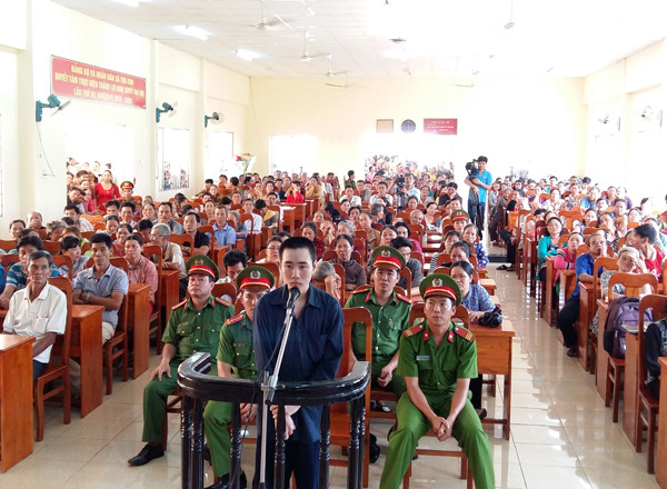 Nam sinh lớp 12 giết, hiếp bé 10 tuổi rồi dìm xác xuống mương ảnh 1