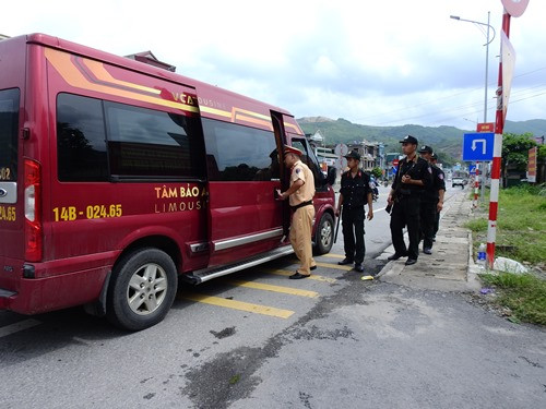 Cảnh sát Quảng Ninh lập chốt kiểm tra, truy tìm tử tù vượt ngục ảnh 2